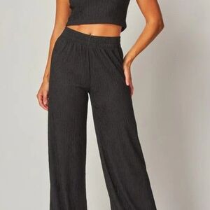 Elegant Black Wide Leg Women's Pants and Crop Top Set